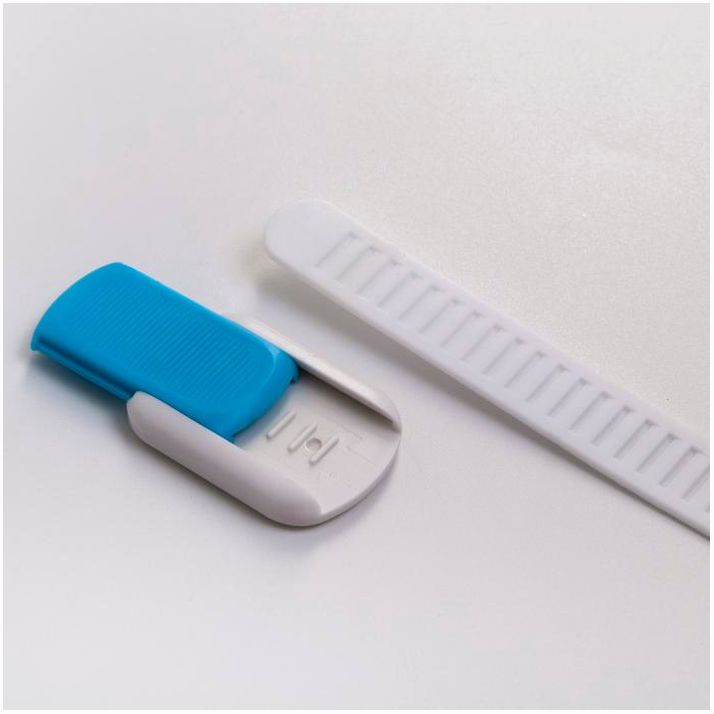 Картинка Блокиратор универсальный, цвет белый/голубой (№1385775) от магазина Мир детей Товары для Новорожденных