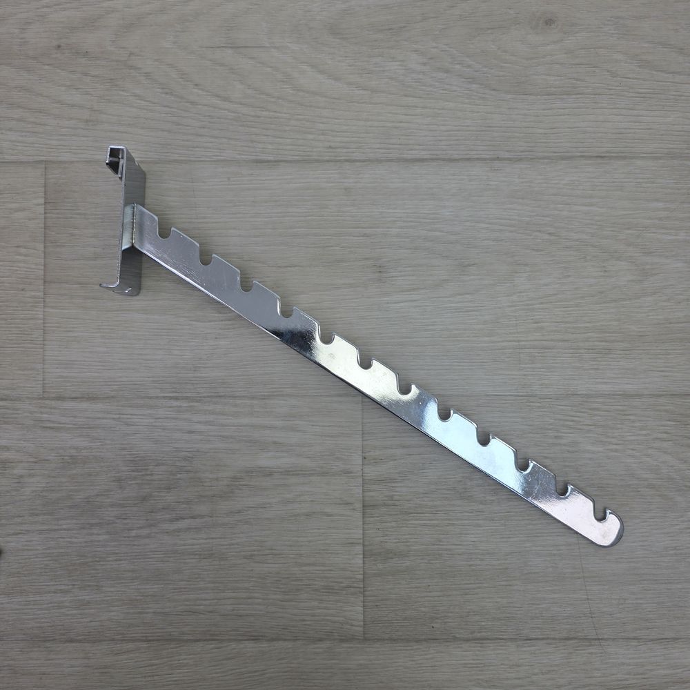 № Пил-12-40 Крючок (кронштейн) на торговую решетку (длина 40 см/12 пропилов) хром