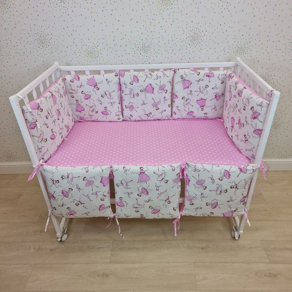 Бортик из 8 (6кв+2пр) подушек по всему периметру кроватки (бязь + синтепон) артикул анонс 949_10