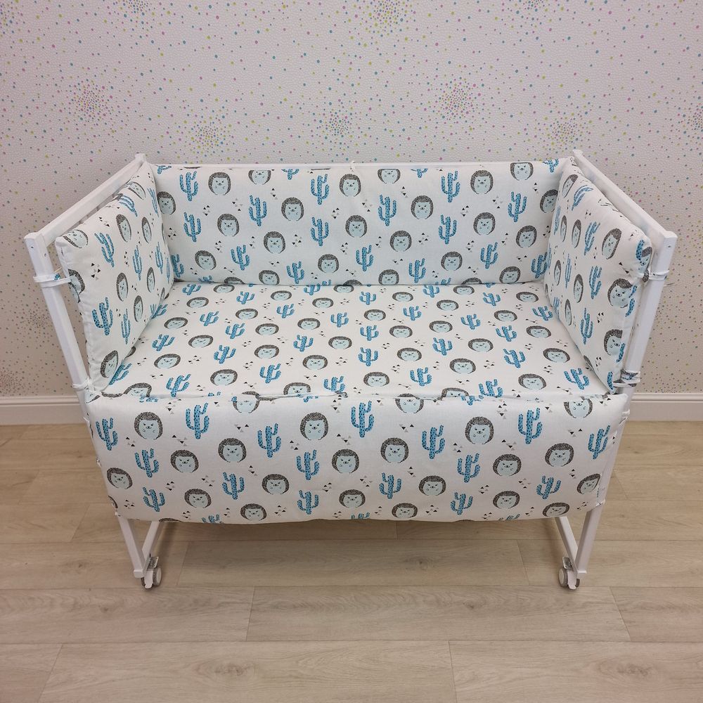 Бортик из 4 (2дл+2пр) подушек по всему периметру кроватки (бязь + синтепон) артикул анонс 981_03