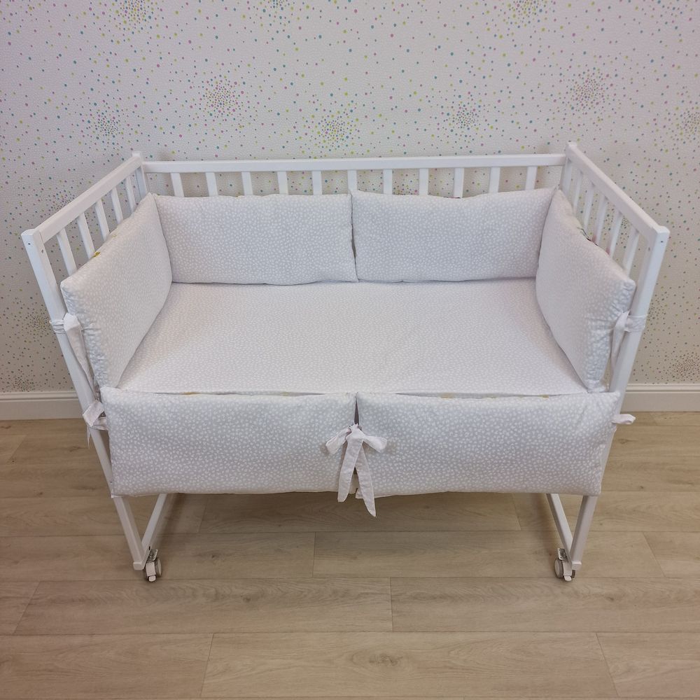 Бортик из 6 (0кв+6пр) подушек по всему периметру кроватки (бязь + синтепон) артикул анонс 962_09