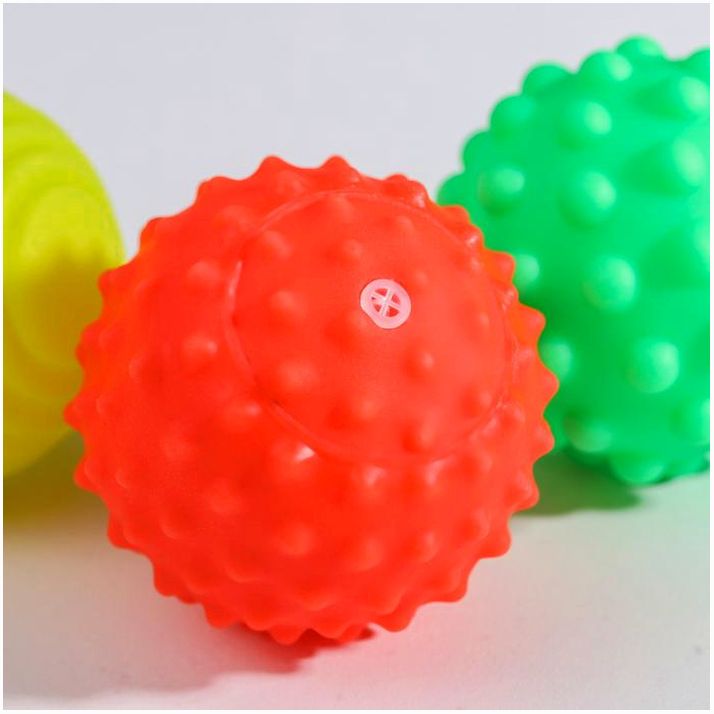 Картинка Набор развивающих тактильных мячиков «Фруктовая тусовка», с пищалкой, 3 шт, Крошка Я (№4916701) от магазина Мир детей Товары для Новорожденных