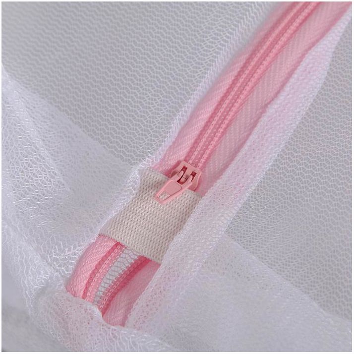 № 4333611 Мешок для стирки белья Доляна, 20?25 см, мелкая сетка, цвет белый