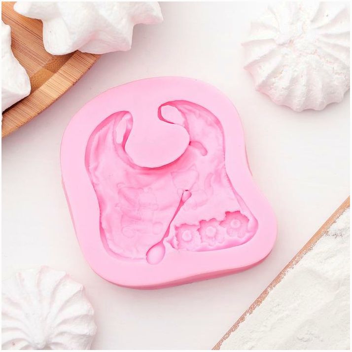 № 3800792 Силиконовый молд «Baby. Нагрудник детский», 6,5?7 см