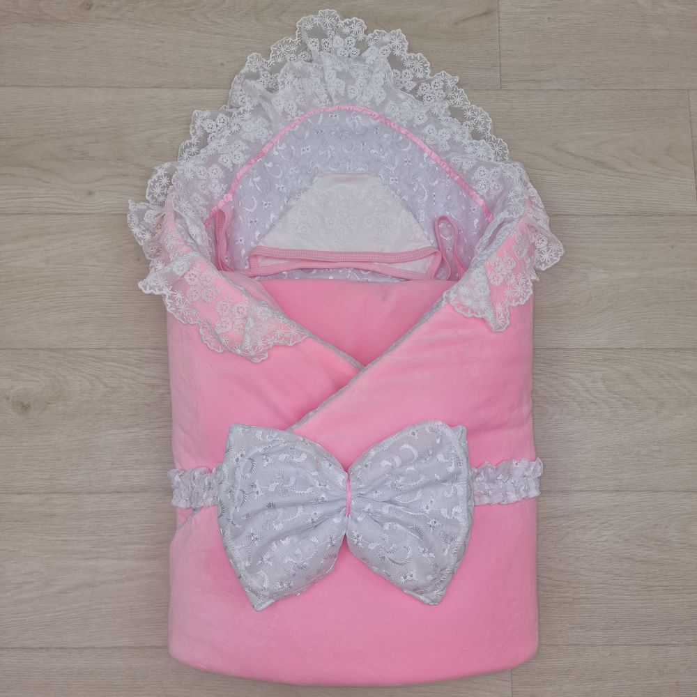 Комплект на выписку 4 пр: одеяло+уголок+чепчик+бант артикул анонс 1867в-0-1_к_03