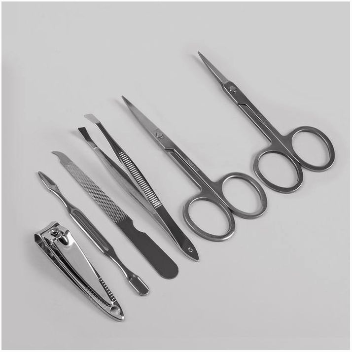 № 4103605 Набор маникюрный, 6 предметов, в футляре, цвет красный