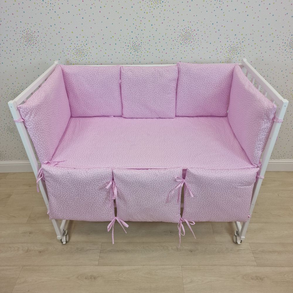 Бортик из 8 (6кв+2пр) подушек по всему периметру кроватки (бязь + синтепон) артикул анонс 949_18