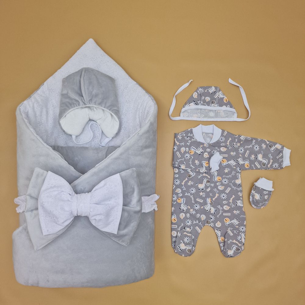 Комплект на выписку 6 пр: одеяло+комбинезон+шапочка+чепчик+рукавички+бант артикул анонс 1886в-0-1_о_06