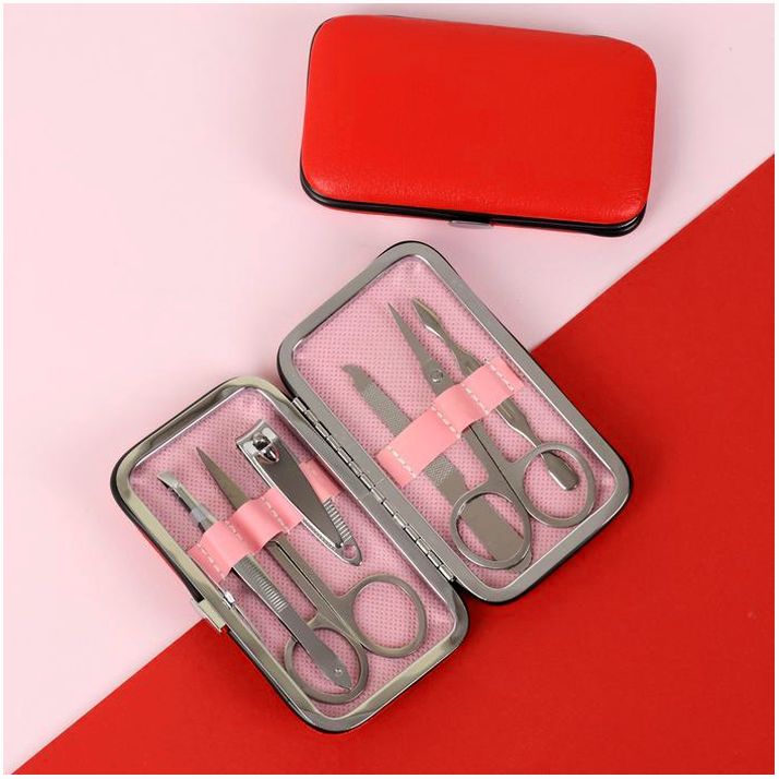 Набор маникюрный, 6 предметов, в футляре, цвет красный артикул анонс 4103605