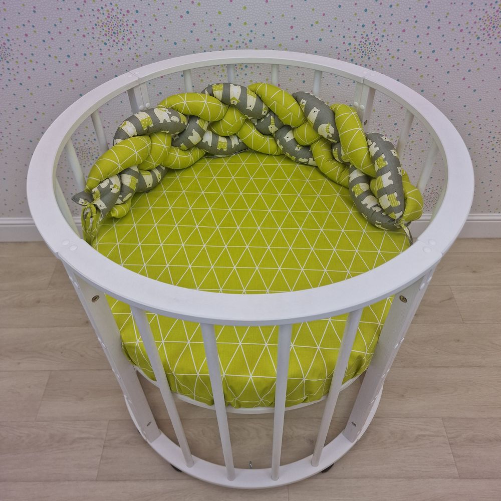 Картинка Бортик - "Коса 4х" (сатин + синтепух) (№985с) цвета в ассортименте от магазина Мир детей Товары для Новорожденных