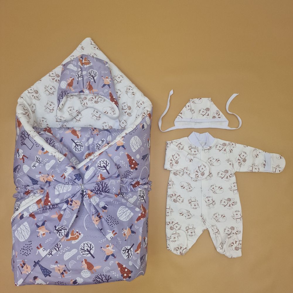 Комплект на выписку 5 пр: одеяло+комбинезон+шапочка+чепчик+бант артикул анонс 1892д-2-2_к_26