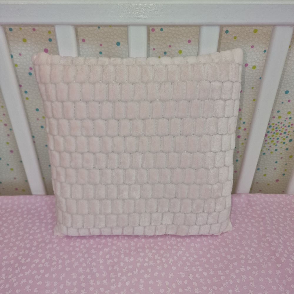 Подушка (плюш/бязь) (синтепон 600 гр/кв.м) артикул анонс 190_14