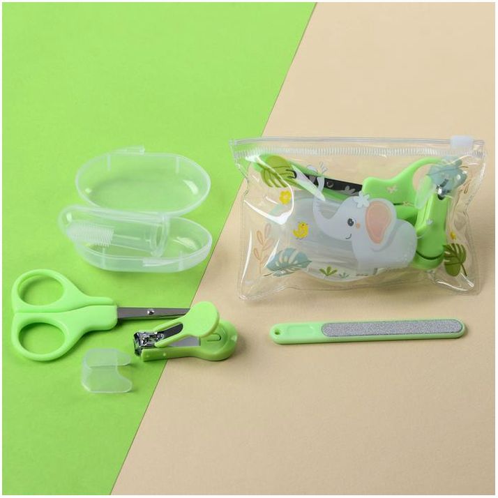 Набор маникюрный детский «Жирафик», 4 предмета: ножнички, книпсер, пилочка, щётка артикул анонс 3893569