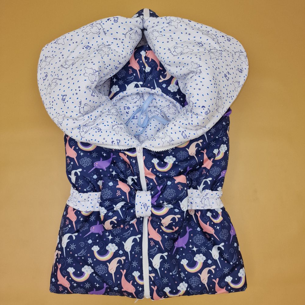 Картинка Комплект (одеяло трансформер+бант-подушка+шапочка) (дюспо/футер) (№7527-0-1) цвета в ассортименте от магазина Мир детей Товары для Новорожденных