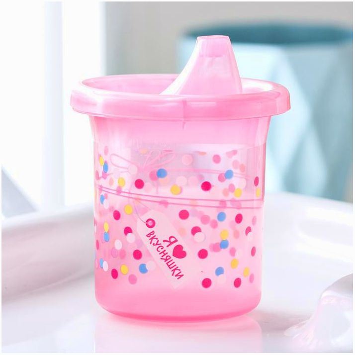 Картинка Поильник детский «Подарочек» с твёрдым носиком, 200 мл (№3721466) от магазина Мир детей Товары для Новорожденных