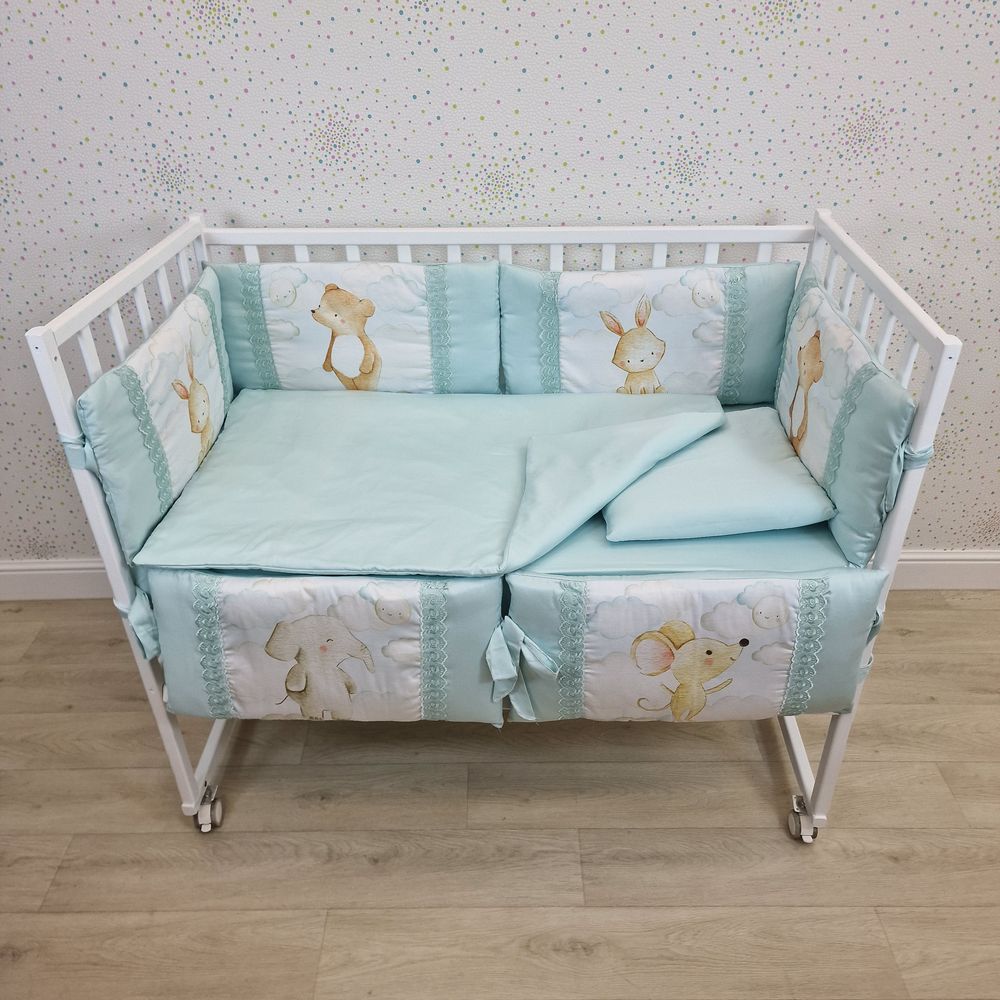 Картинка КПБ 11 пр "принт" (борт 6п+0 + одеяло + подушка + постельное белье (бязь/сатин) 6пр (№П209бб) цвета в ассортименте от магазина Мир детей Товары для Новорожденных