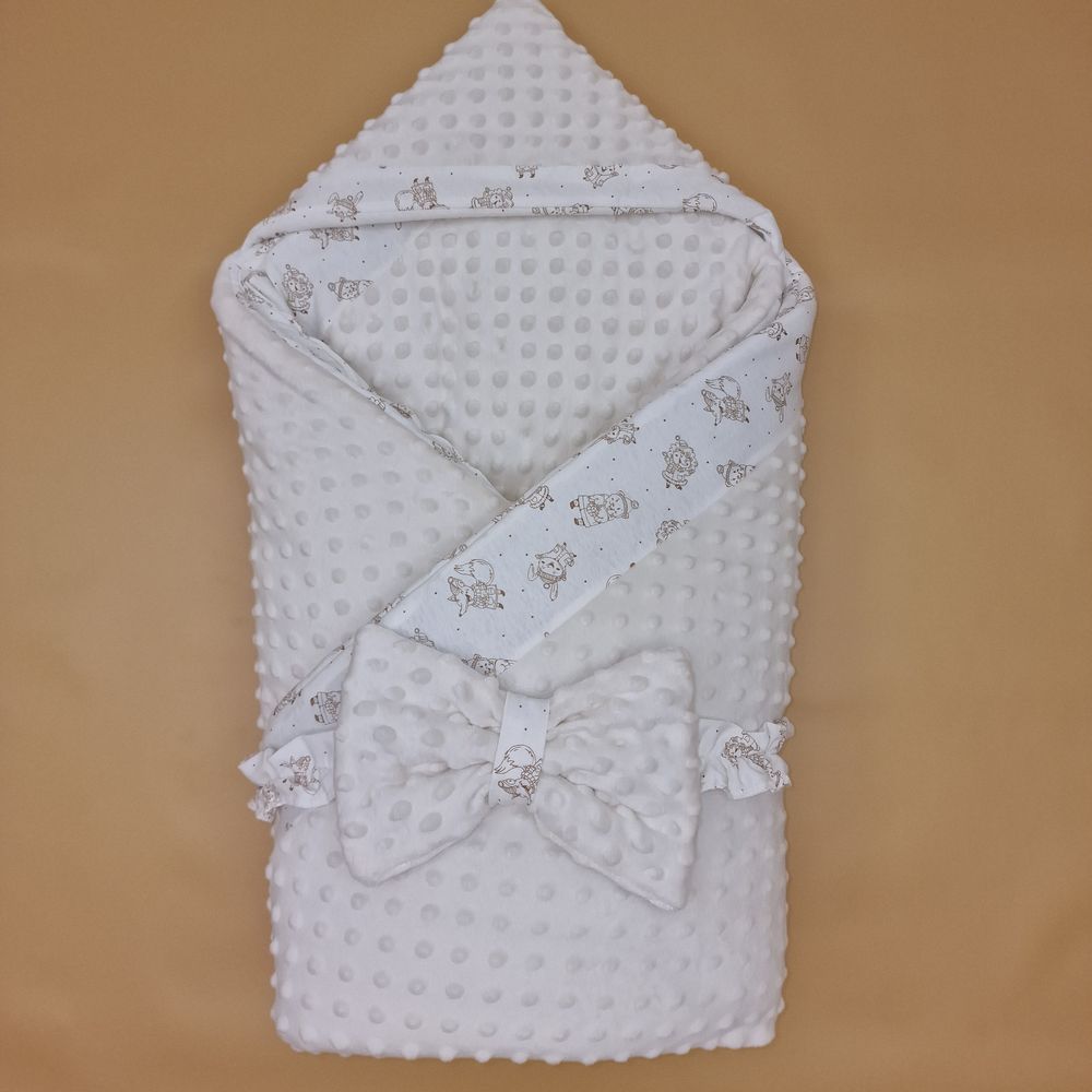 Комплект на выписку 2 пр: одеяло с капюшоном+бант (плюш/кулирка) артикул анонс 1896вк-0-1_м_09