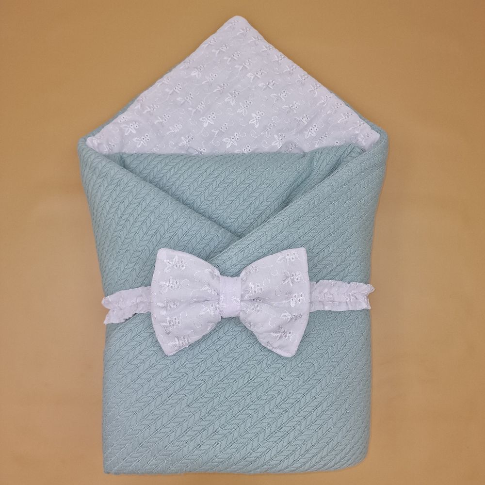 Комплект на выписку 2 пр: одеяло+бант (вязанка+бязь) артикул анонс 1876вз-1-1_м_03