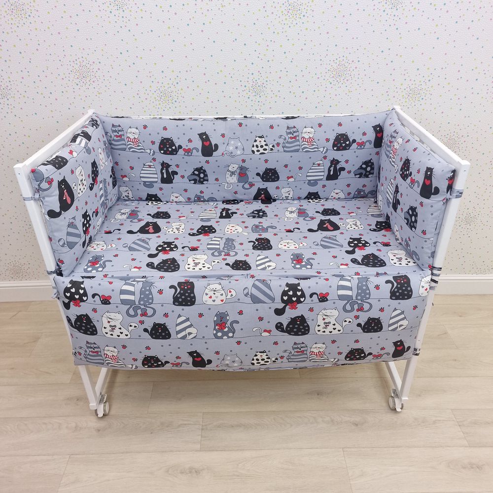 Бортик из 4 (2дл+2пр) подушек по всему периметру кроватки (бязь + синтепон) артикул анонс 981