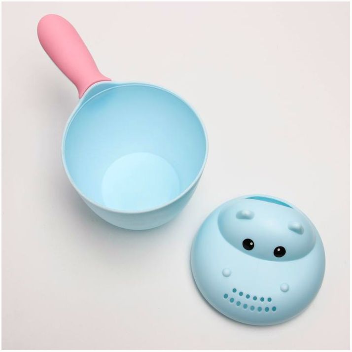 Картинка Ковш для купания и мытья головы, банный ковшик, хозяйственный «Бегемотик», 500 мл., цвет МИКС (№4350277) от магазина Мир детей Товары для Новорожденных