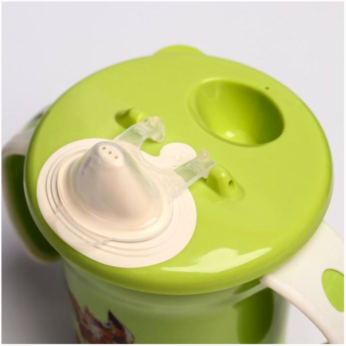 Картинка Поильник с ручками, 270 мл, цвет салатовый, рисунок МИКС (№4070351) от магазина Мир детей Товары для Новорожденных