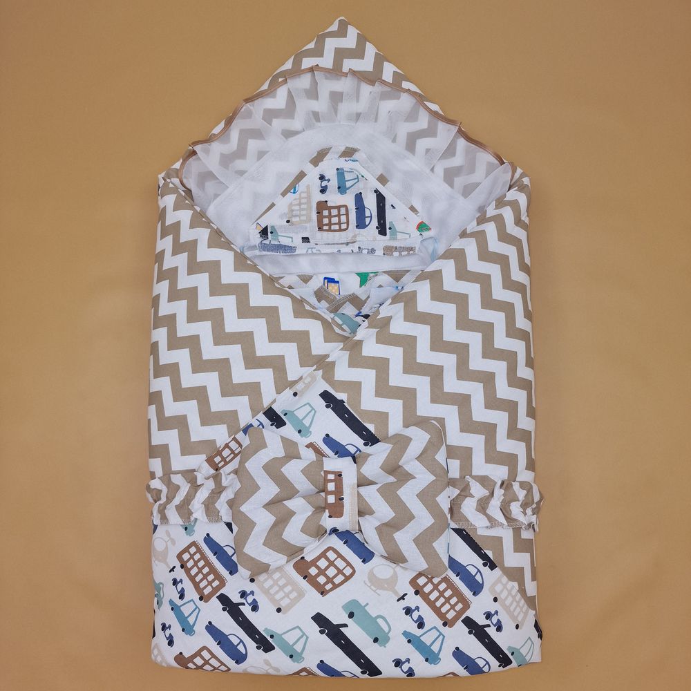 Комплект на выписку 12 пр: одеяло+пододеяльник+уголок+2 пеленки+3 распашонки+3 чепчика+бант артикул анонс 1879б-2-2_о_04