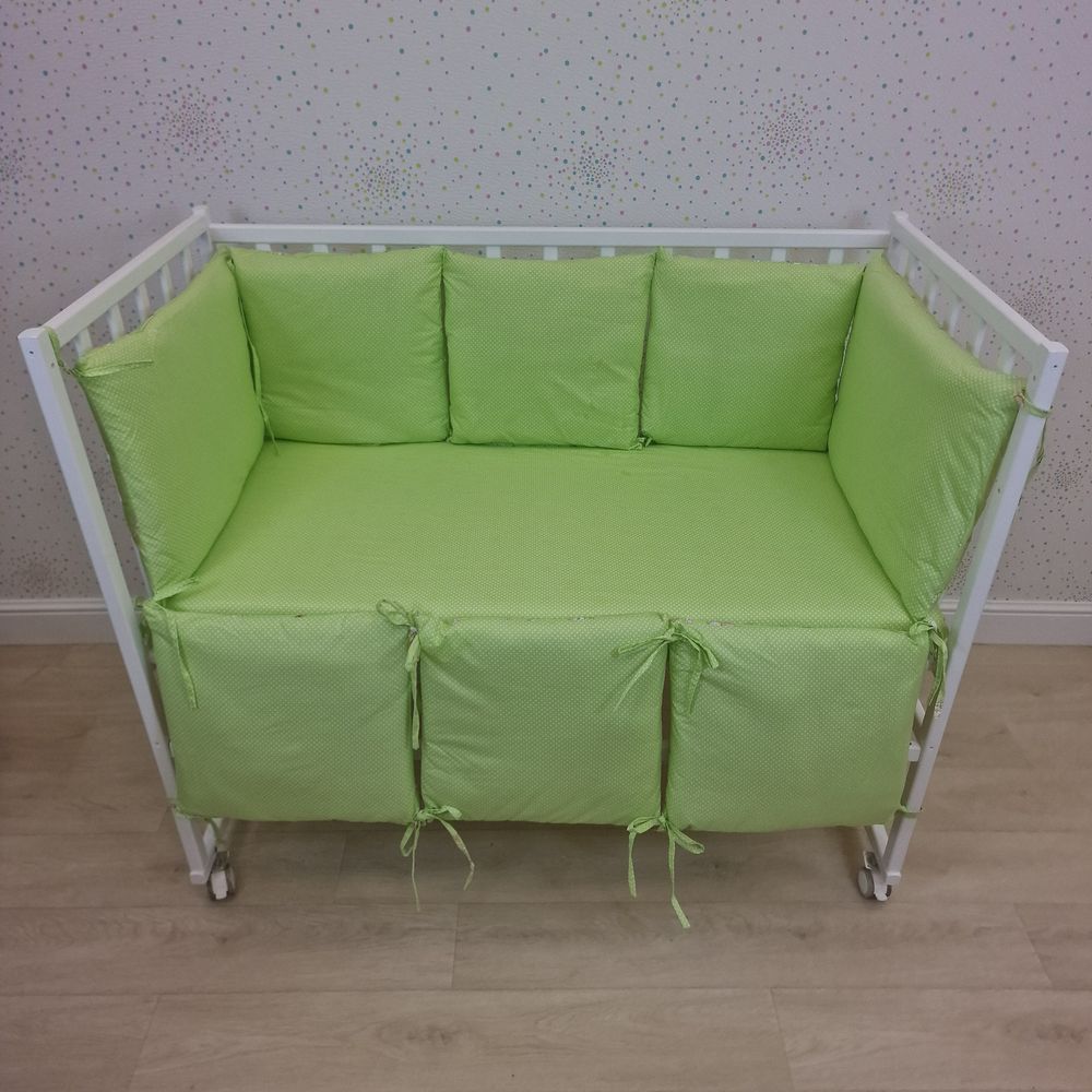 Бортик из 8 (6кв+2пр) подушек по всему периметру кроватки (бязь + синтепон) артикул анонс 949_15