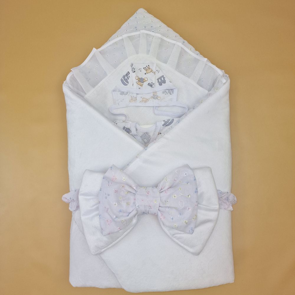 Комплект на выписку 6 пр: одеяло+уголок+распашонка+пеленка+чепчик+бант артикул анонс 1889в-0-2_о_10