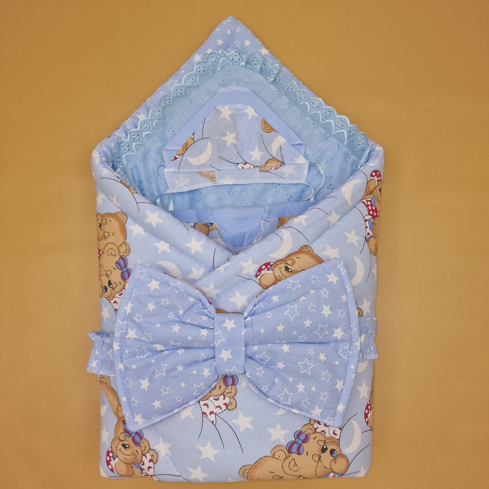 Комплект на выписку 7 пр: одеяло+уголок+пеленка+2 распашонки+чепчик+бант артикул анонс 1880б-2-2_о_09