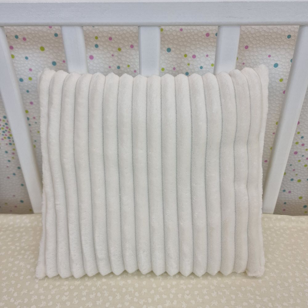 Подушка (плюш/бязь) (синтепон 600 гр/кв.м) артикул анонс 190_10