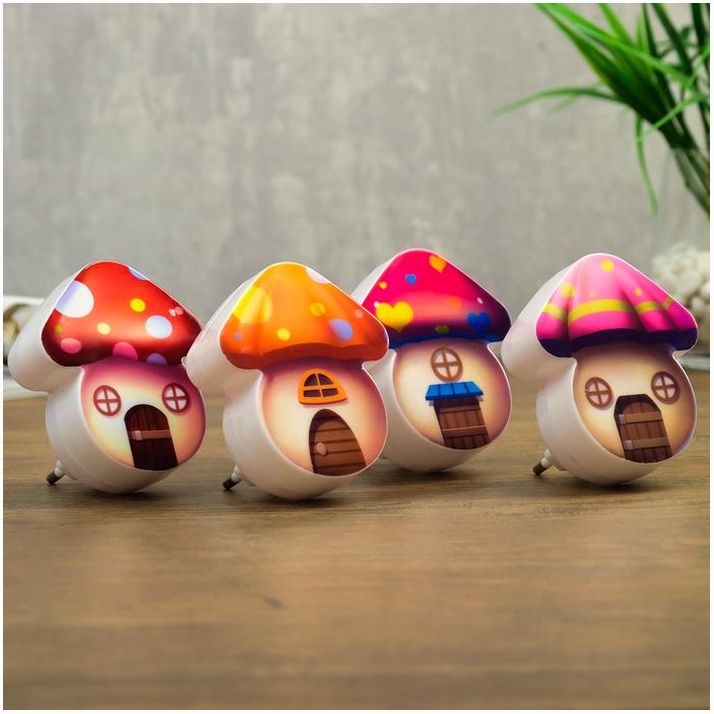 Картинка Ночник пластик от сети "Домик-грибок" МИКС 8х7х2,5 см RISALUX (№2802332) от магазина Мир детей Товары для Новорожденных