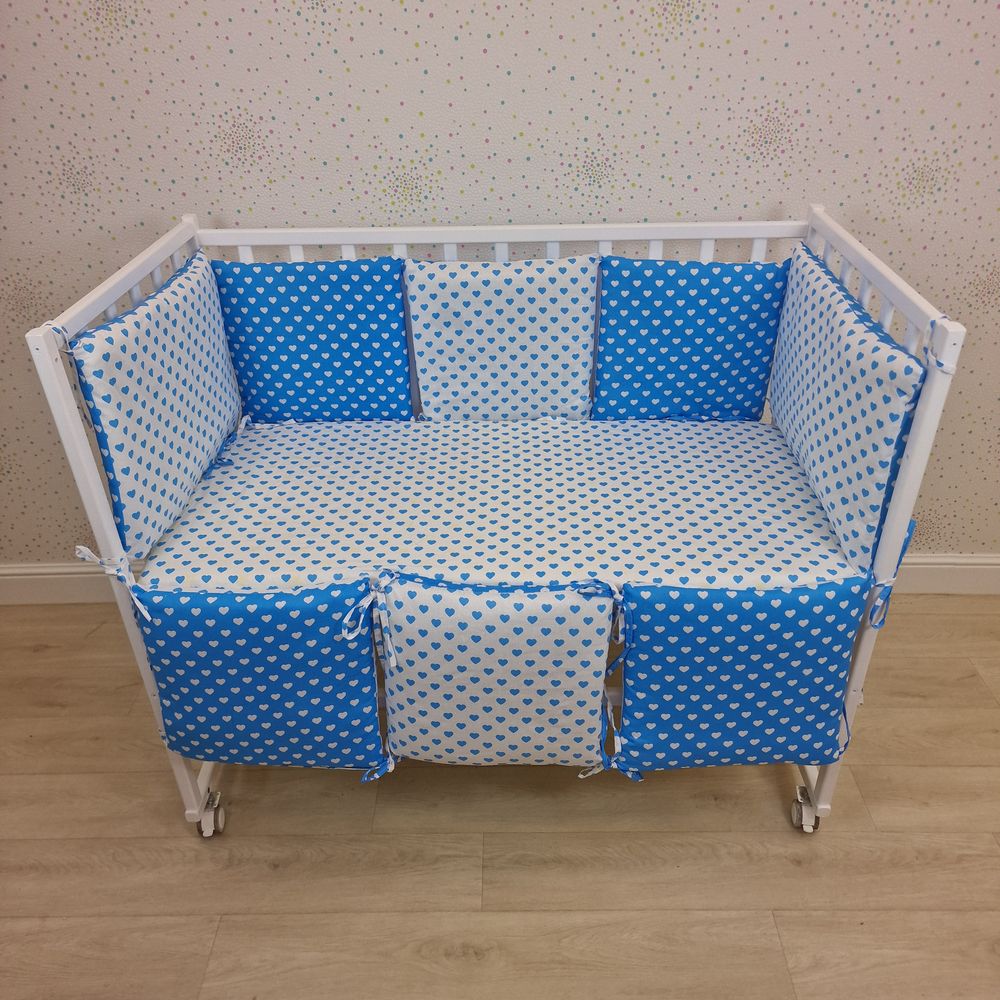 Бортик из 8 (6кв+2пр) подушек по всему периметру кроватки (бязь + синтепон) артикул анонс 949