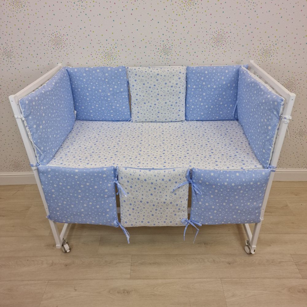 Бортик из 8 (6кв+2пр) подушек по всему периметру кроватки (бязь + синтепон) артикул анонс 949_20