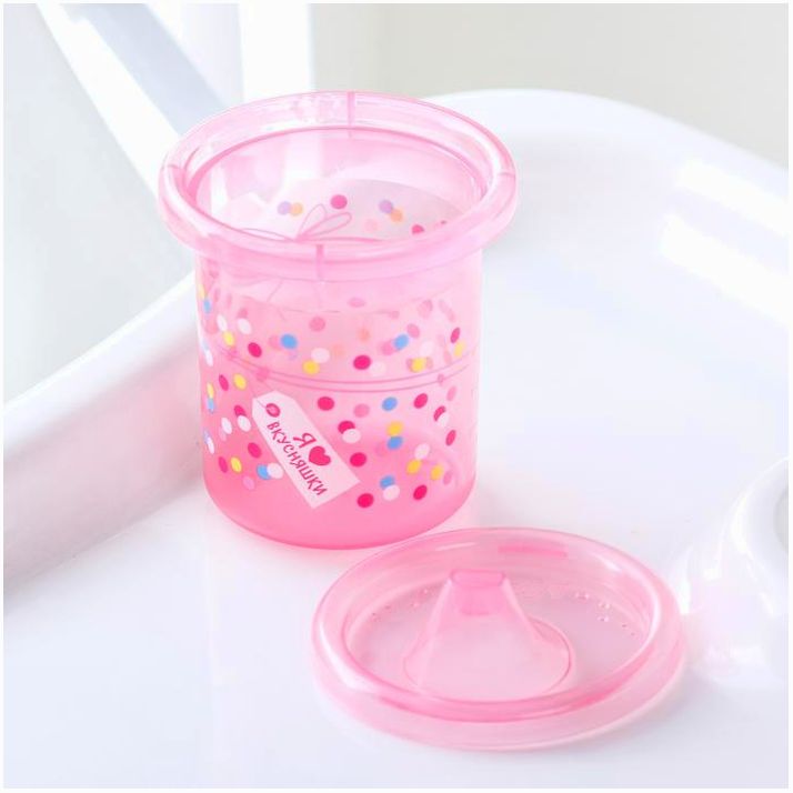 Картинка Поильник детский «Подарочек» с твёрдым носиком, 200 мл (№3721466) от магазина Мир детей Товары для Новорожденных