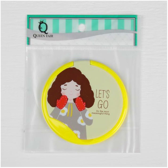 Картинка Зеркало складное «Девушки», с расчёской, d 8 см, рисунок МИКС (№3733355) от магазина Мир детей Товары для Новорожденных