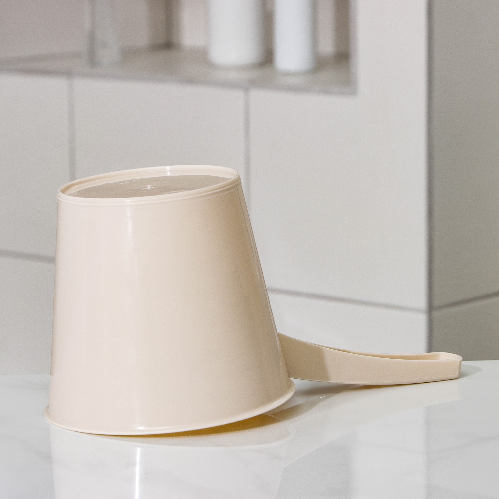 Картинка Ковш со сливом 1,5л 28,5х16,5х13,5см "Эконом", цвет МИКС (№4210100) от магазина Мир детей Товары для Новорожденных