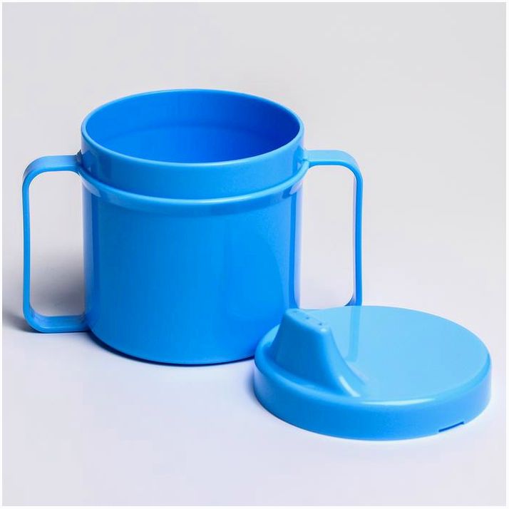 Картинка Поильник детский с твёрдым носиком, 180 мл, с ручками, цвет голубой (№2586876) от магазина Мир детей Товары для Новорожденных