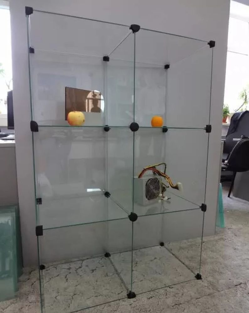 Картинка Стеллажи витрины торговые куб стекло (№кубСтекло) от магазина Мир детей Товары для Новорожденных