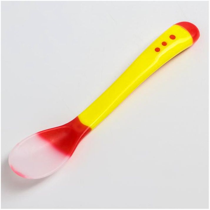 № 2300122 Ложка детская для кормления, термочувствительная, цвет красно-бежевая