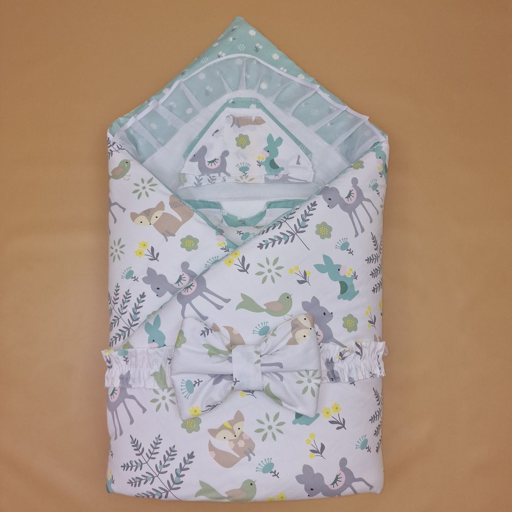 Комплект на выписку 12 пр: одеяло+пододеяльник+уголок+2 пеленки+3 распашонки+3 чепчика+бант артикул анонс 1878б-2-1_о_14