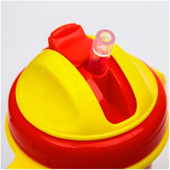 № 4770855 Поильник детский с силиконовой трубочкой, 300 мл., с ручками, цвет красный