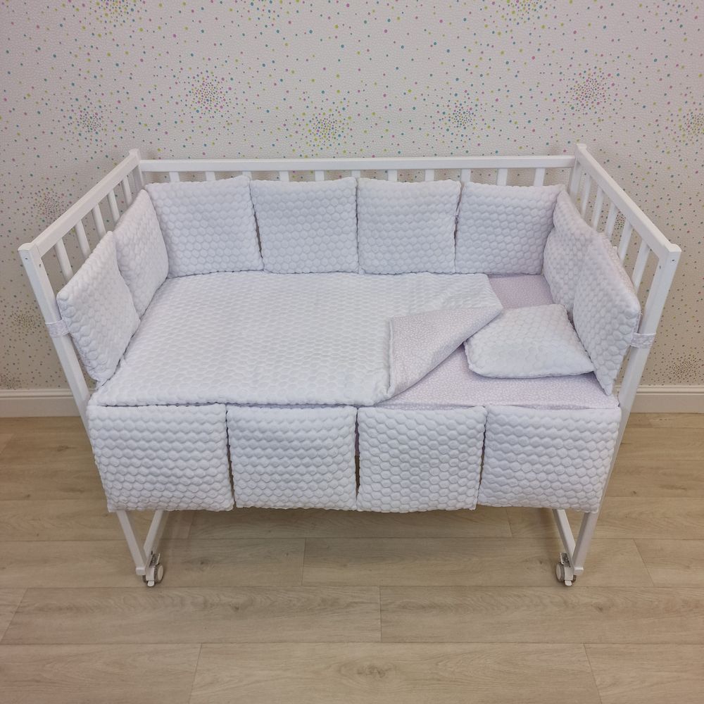 Картинка КПБ 16 пр (борт + пододеяльник + одеяло + подушка + простынь + (плюш/бязь) 12кв (№1153-0-1бб) цвета в ассортименте от магазина Мир детей Товары для Новорожденных