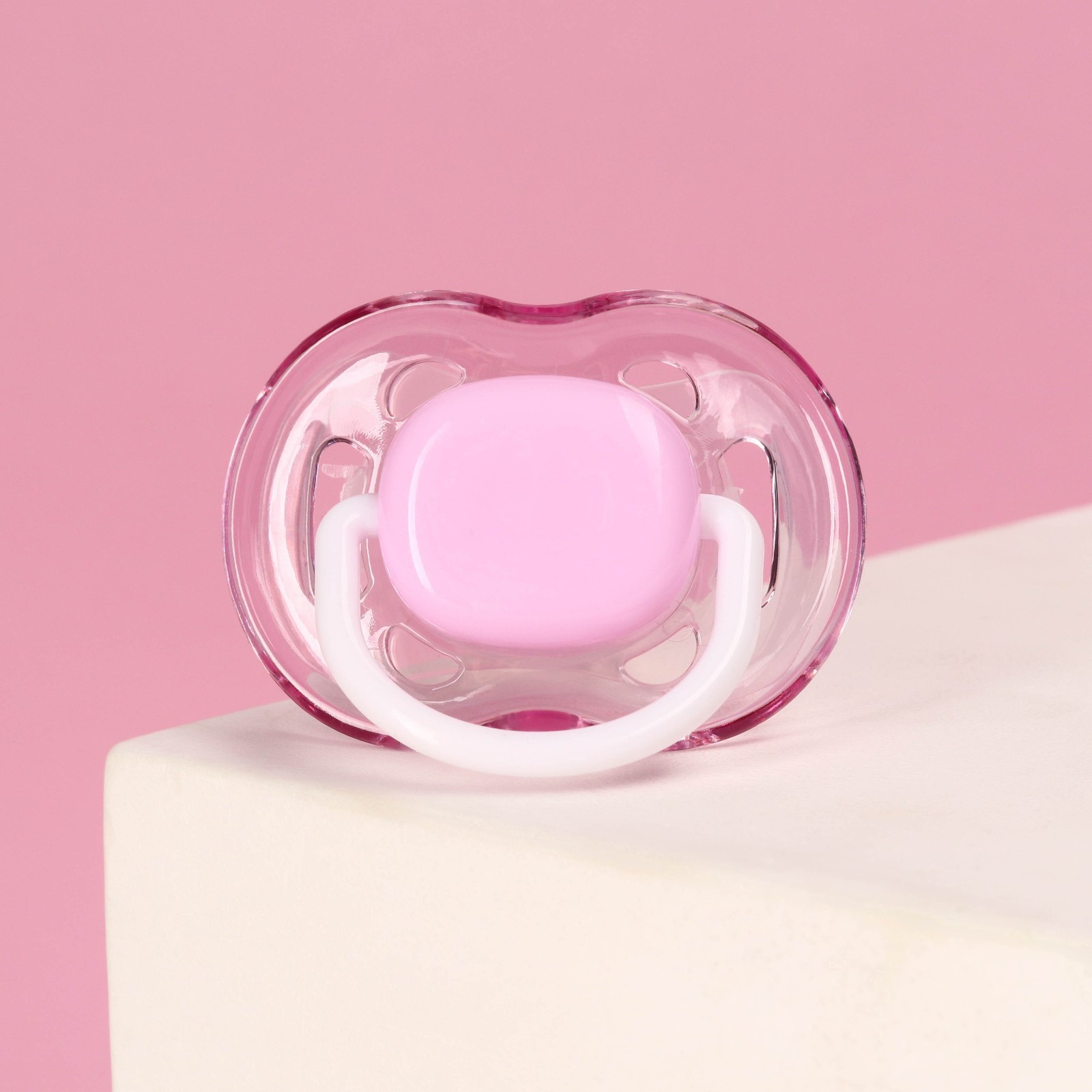 Картинка Соска - пустышка классическая, силикон, +6мес., с колпачком, цвет фиолетовый (№9572345) от магазина Мир детей Товары для Новорожденных