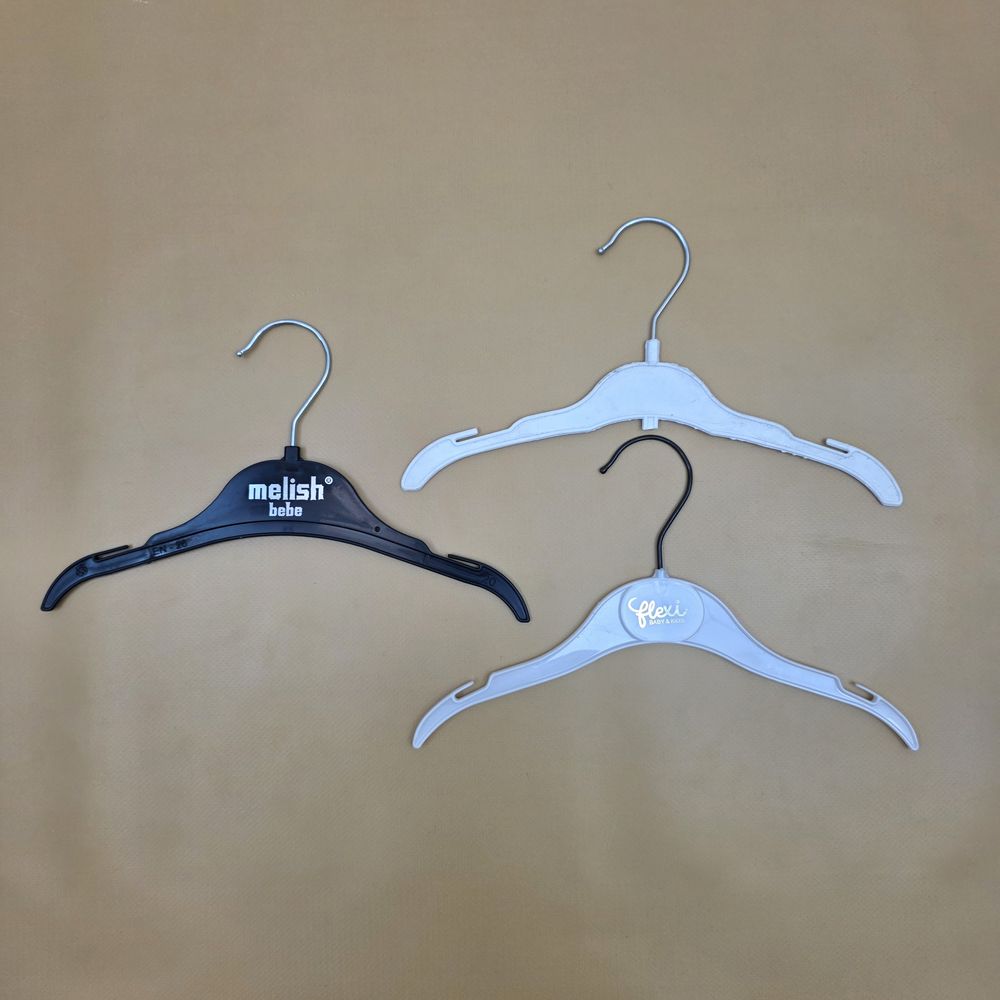 Вешалка детская в ассортименте артикул анонс Веш5-1