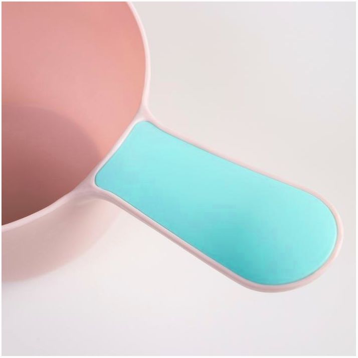 Картинка Ковш для купания и мытья головы, детский банный ковшик, хозяйственный , 500 мл., цвет МИКС (№6900861) от магазина Мир детей Товары для Новорожденных