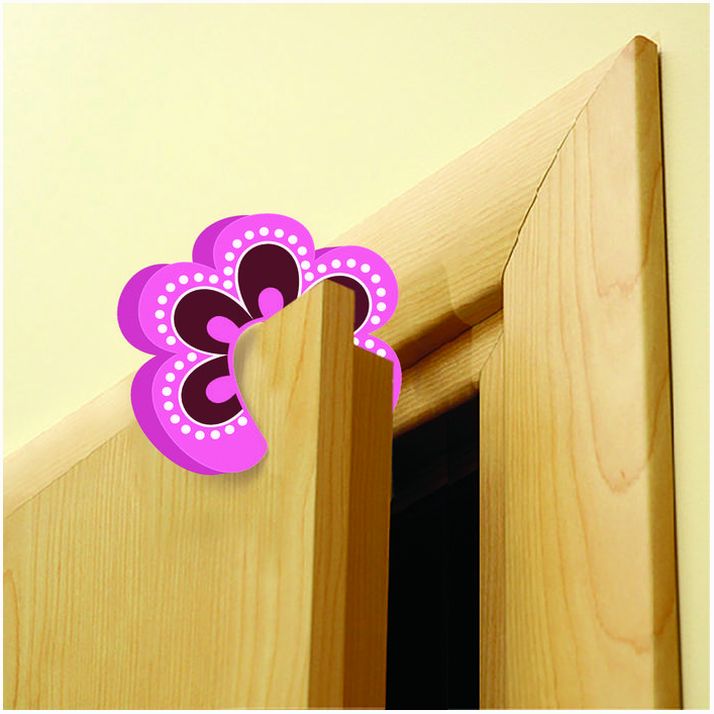 № 2303168 Блокиратор двери «Цветок»